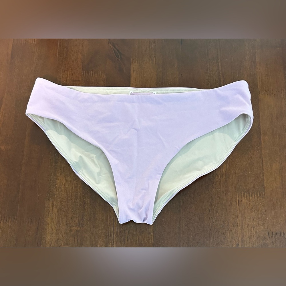 Lululemon Rising Tides Bottom - Picture 2 of 5